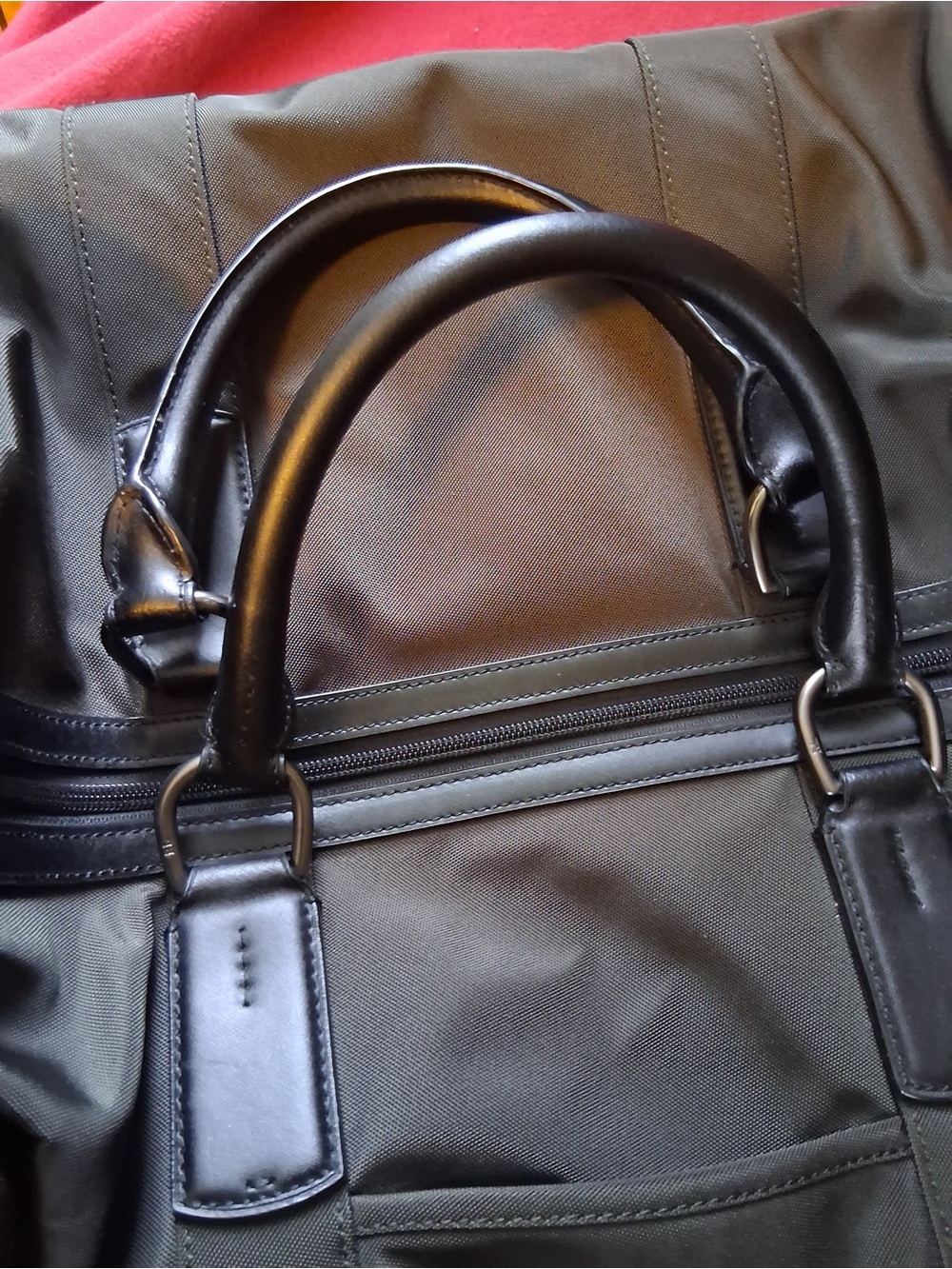 Polo by Ralph Lauren Olive Green Men's Duffel Bag with Black Leather Handles - Picture 4 of 9